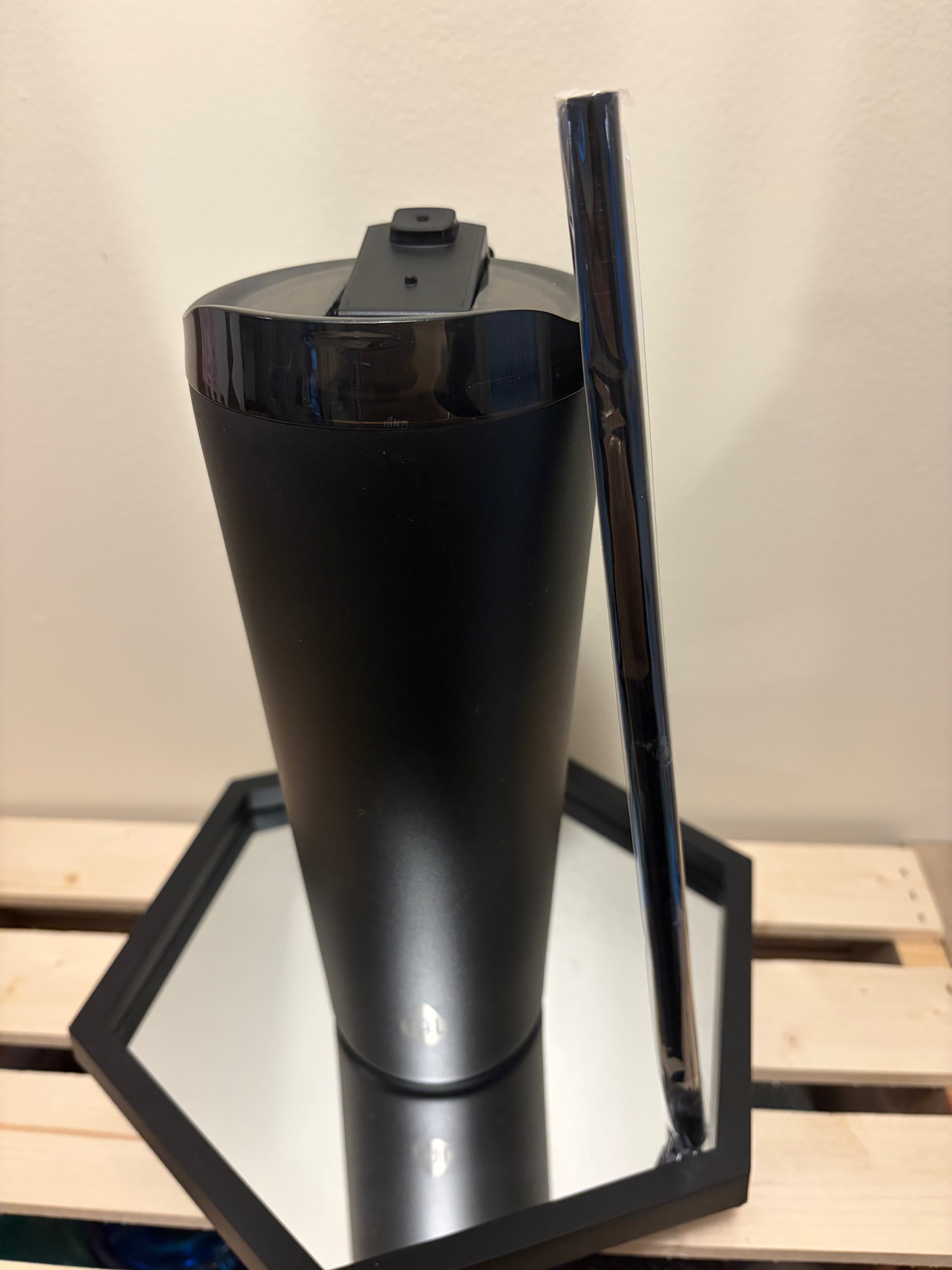 26 ounce stainless steel tumbler